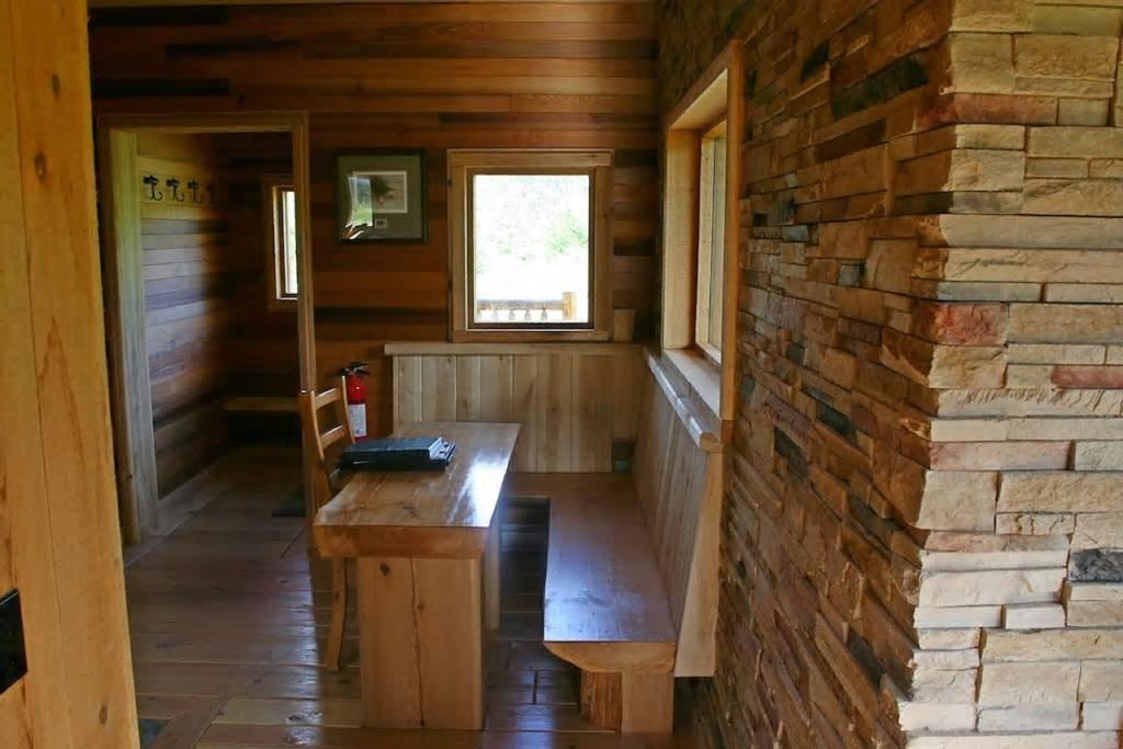 Ldr山林小屋 - 最后美元牧场 史密瑟斯 外观 照片
